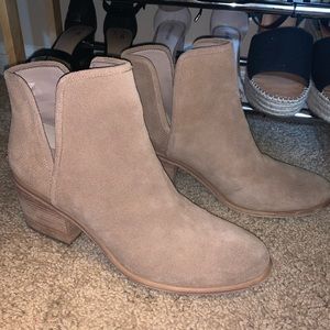 Camel Bootie